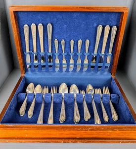 VINTAGE Wm. Rogers Silverware 72 pc. Set Magnolia -Flatware- Knife Fork Spoon - Picture 1 of 14