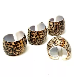 Set Of 4 Vintage Leopard Cowrie Shell Napkin Rings Made in the Philippines - Picture 1 of 9
