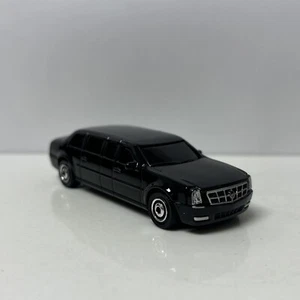 2015 15 Cadillac One President Limo Collectible 1/64 Scale Diecast Diorama Model - Picture 1 of 4