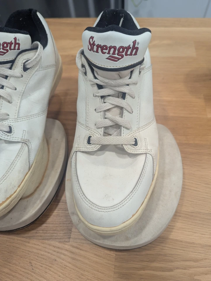 Zapatos Strenght para hombre talla 10 Foto 1 de 4