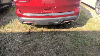 (LOCAL PICKUP ONLY) Rear Bumper Limited With Automatic Park Fits 18-19 EXPLORER  Foto 1 de 4