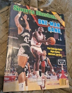 1986 Sports Illustrated  & 1993 NBA Inside Stuff Magazines Of Michael Jordan. - Picture 1 of 11