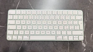 ORIGINALE Apple Magic Keyboard 2022 con Touch ID per Mac con chip ITALIANA VERDE - Foto 1 di 2