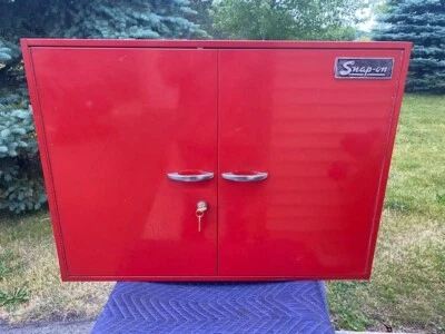 Vintage Snap On Tools Wall Cabinet KRA-270A, Socket & Adapter Board, Keys 1971 - Image 1 of 4