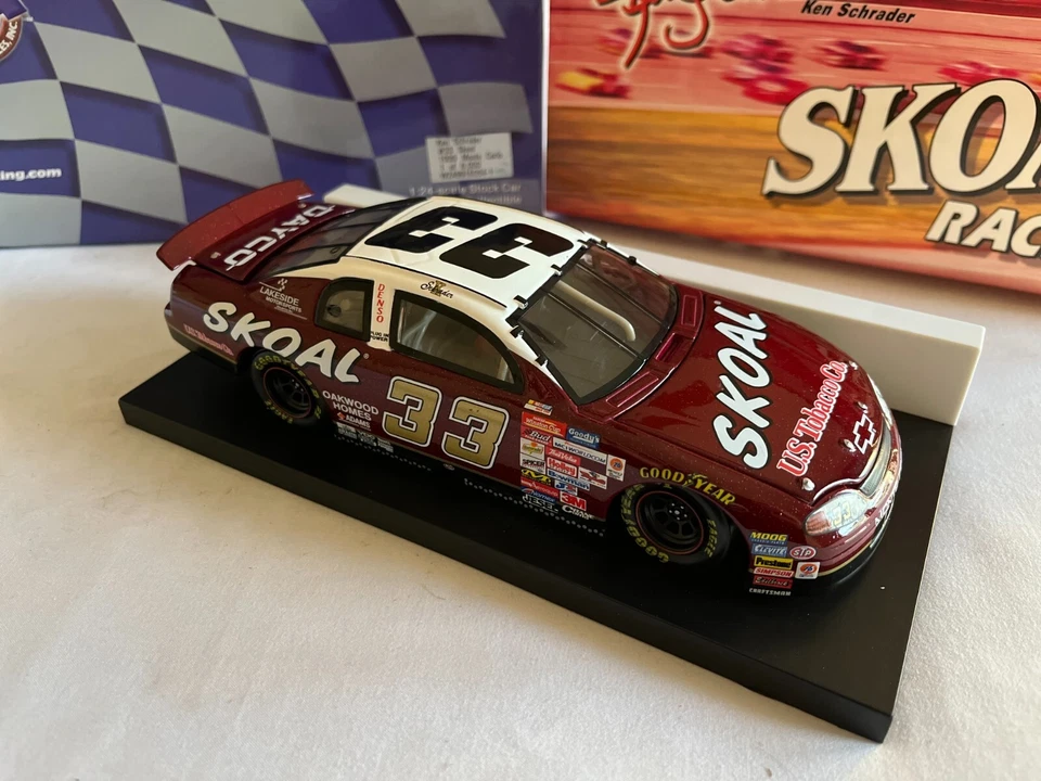 Action #33 Ken Schrader Skoal 1999 Monte Carlo #W249916064-1 1/24 Scale Diecast - Image 1 of 4