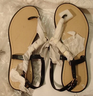 Sandalias Avon Talla 9 Negro/Marfil Esmaltado Cadena Tanga Mujer Planas NUEVAS Foto 1 de 3