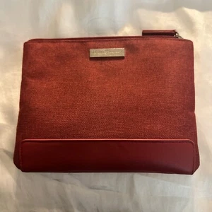 Salvatore Ferragamo Travel Toiletry Bag Makeup Cosmetics Case Parfums NEW - Picture 1 of 5