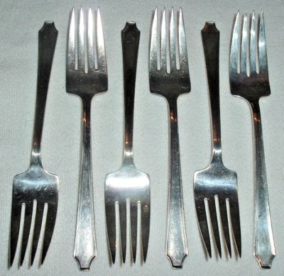 6~SEIS 1847 ROGERS BROS 'LEGACY' *TENEDORES DE POSTRE PARA ENSALADAS 6 3/8" PLATEADO Foto 1 de 2