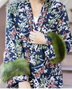 Zara Blue Floral kimono Jacket with Green Faux fur cuffs Bloggers Fav S-M - Picture 1 of 12
