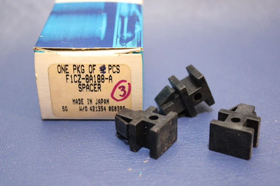 Espaciadores originales Ford F1CZ-8A188-A (juego de 3) Foto 1 de 1