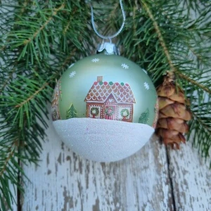 Gisela Graham Matt Green gingerbread house Christmas bauble glass ornament - Picture 1 of 1