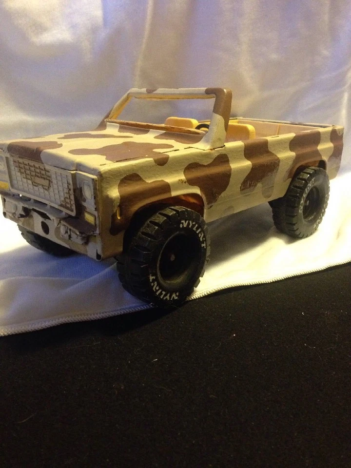 Vintage Nylint Corp. Army SUV vehicle soldier - Image 1 of 4
