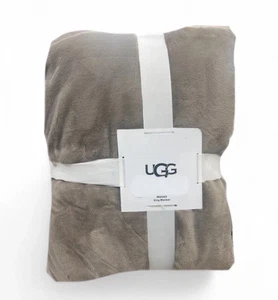 UGG Novah KING SIZE Bed Blanket Lt FAWN Tan 110" x 96" So Soft  NEW With Tag - Picture 1 of 3
