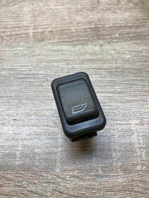 03458021 021716  Electric window control switch Fits for Volvo S40, V40 - Image 1 of 4