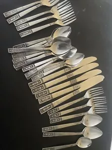 Vajilla de acero inoxidable japonesa UNF 28 lote mixto de 31 piezas MCM - Imagen 1 de 3