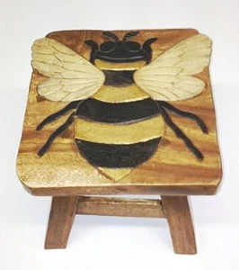 BUMBLEBEE WOOD FOOTSTOOL - BEE FOOT STOOL - Picture 1 of 1