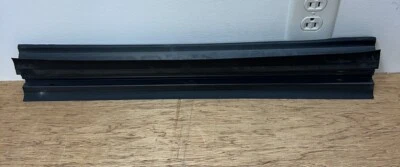 OEM NEW 09-22 Mopar Chrysler Dodge Charger Upper Lower Seal Radiator 68050130AB Foto 1 de 4