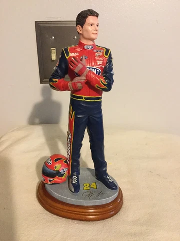 Jeff Gordon w Helmet Collectible NASCAR Racing Sculpture 2001 Limited Ed Cover