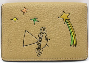 Tarjeta de identificación Coach X Observed By You estrella del espacio exterior cuero en relieve tostado CU542 NUEVA CON ETIQUETAS - Imagen 1 de 6