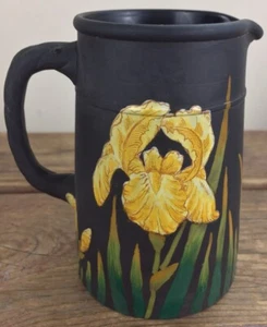 Antik ca1895 Wedgwood Kenlock Ware Iris kleiner Krug Milchkännchen 4" schwarz Basalt - Bild 1 von 6