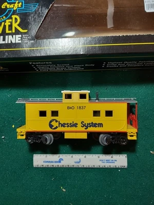 WEAVER #1837 CHESSIE CABOOSE 3 RAIL MISSING HANDRAILING ON 1 END - Image 1 of 4