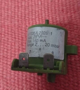 Honeywell Gasregelung Modulureg Gasventil Magnet V7335A 2026 1 - Bild 1 von 7