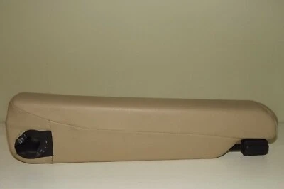 REPOSABRAZOS LAND ROVER DISCOVERY ASIENTO LATERAL DERECHO 1999 2000 2001 2002 2003 2004 Foto 1 de 4