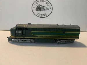 AHM HO Northern Pacific Train 6500 C-Liner Diesel Locomotive A Unit Runs - Picture 1 of 7