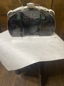 2003 TOYOTA HIGHLANDER SPEEDOMETER INSTRUMENT GAUGE CLUSTER OEM 83800-48100 - Picture 1 of 11