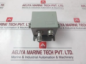 Danfoss Emp 2 084G2159 Pressure Transmitter 4-20 MA - Picture 1 of 12