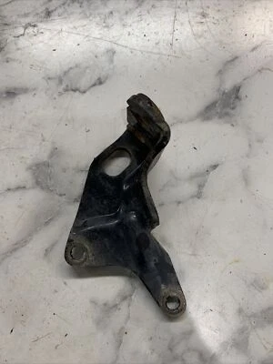 Yamaha Tri-moto Yfm 225dx 1983-1986 soporte pinza freno trasero bueno Foto 1 de 2