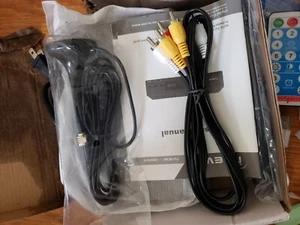 IVIEW 3300STB DIGITAL CONVERTER BOX - Picture 1 of 4