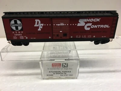 N Scale Micro Trains MTL 31340 Atchison, Topeka & Santa Fe ATSF 10001 Box Car - Image 1 of 4