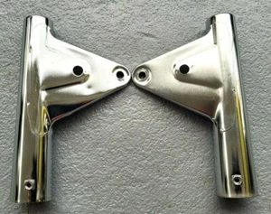 *** ( SUZUKI AX 100)***VAINAS DE AGARRAR LA PANTALLA DE SUZZUKI AX 100. - Imagen 1 de 3