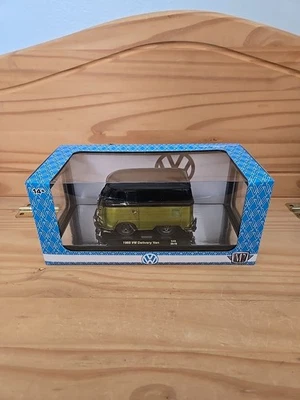 M2 машины SUPER CHASE 1:24 1960 VW доставки фургон новый зеленый/черный редкая 1 из 250 - Изображение 1 из 4