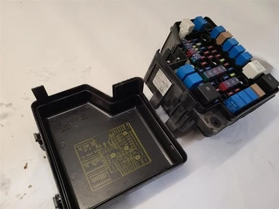 Compartimento motor caja fusibles HYUNDAI SANTA FE 10-12   Foto 1 de 4
