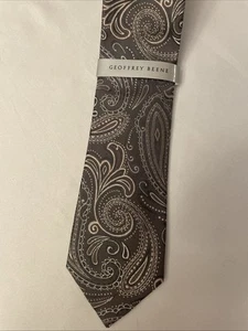 Geoffrey Beene Men’s Tie Paisley Print Hand Made 100% Silk With Tags 57” x 3.5” - Picture 1 of 4