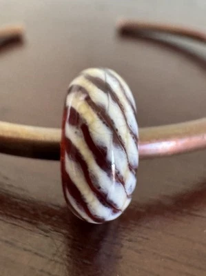 Trollbeads Fur Animal Retired 2012 Glass Bead 61151 - Image 1 of 4