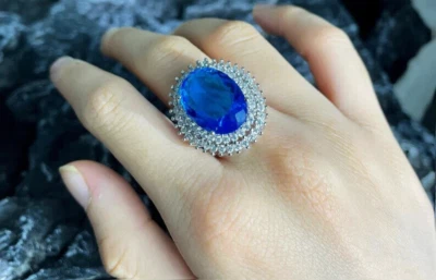 Oval Cut Double Halo Style 13.6TCW Blue & White Simulated Sapphire Gemstone Ring - Image 1 of 4