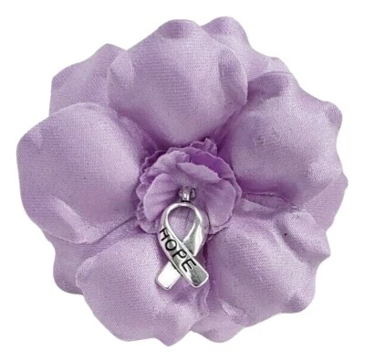 Broche prendedor flor tela lavanda conciencia cáncer Foto 1 de 4