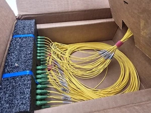 COMMSCOPE FDH 3000 SPLITTER MODULE 1 X 32 SC/APC 1.2MM OUTPUT FPS-MPP1AJJ-1.2MM - Picture 1 of 16