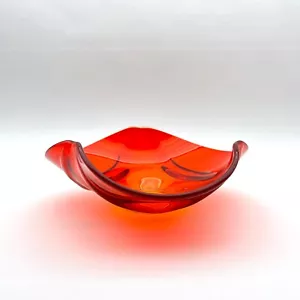 Hand Blown 3 Point Amberina Dish with Wavy Rim - Picture 1 of 10