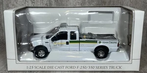 1/25 Speccast John Deere Ford serie F-250/F-350 camion e falciatrice a spinta pressofusa - Foto 1 di 6