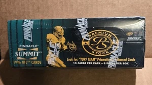 Pinnacle Summit Premium Stock Box 1996 NFL Football sigillato - Foto 1 di 3
