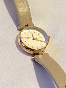 Orologio Skagen Donna Firma Acciaio Inox Oro Rosa Cinturino Pelle Marrone SKW2643 - Foto 1 di 9