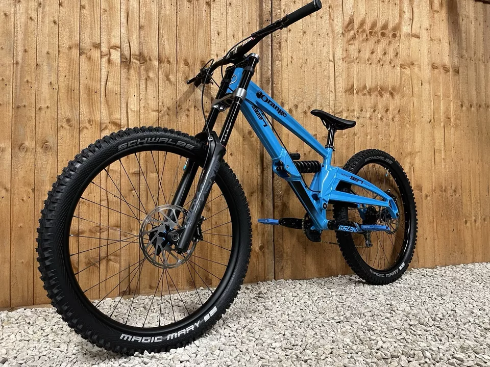 Orange 327 RS full suspension Downhill bike, HIGH SPEC, BOXXER, HOPE, GX  - Image 1 of 4