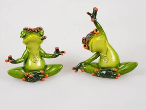2er Set Dekofiguren Hippie Yoga Frösche H. 10,5cm grün Formano Froschhausen - Bild 1 von 1