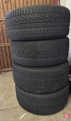 4x Hankook Winter i*Cept Evo 2 SUV 285 45 R21  XL Winterreifen Reifen  5,5-6,2mm - Bild 1 von 4