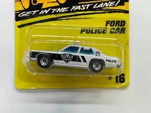 1994 MATCHBOX GET IN THE FAST LANE FORD POLICE CAR COLLECTOR NO. 16 - Picture 1 of 7