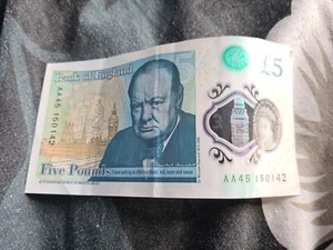 Billete de cinco libras de polímero Churchill 1974-1965 AA45 150142 £5 increíble - Imagen 1 de 2